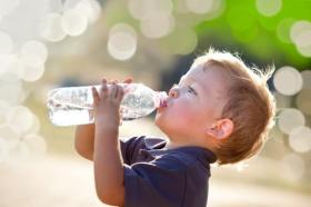 child drinking water photo